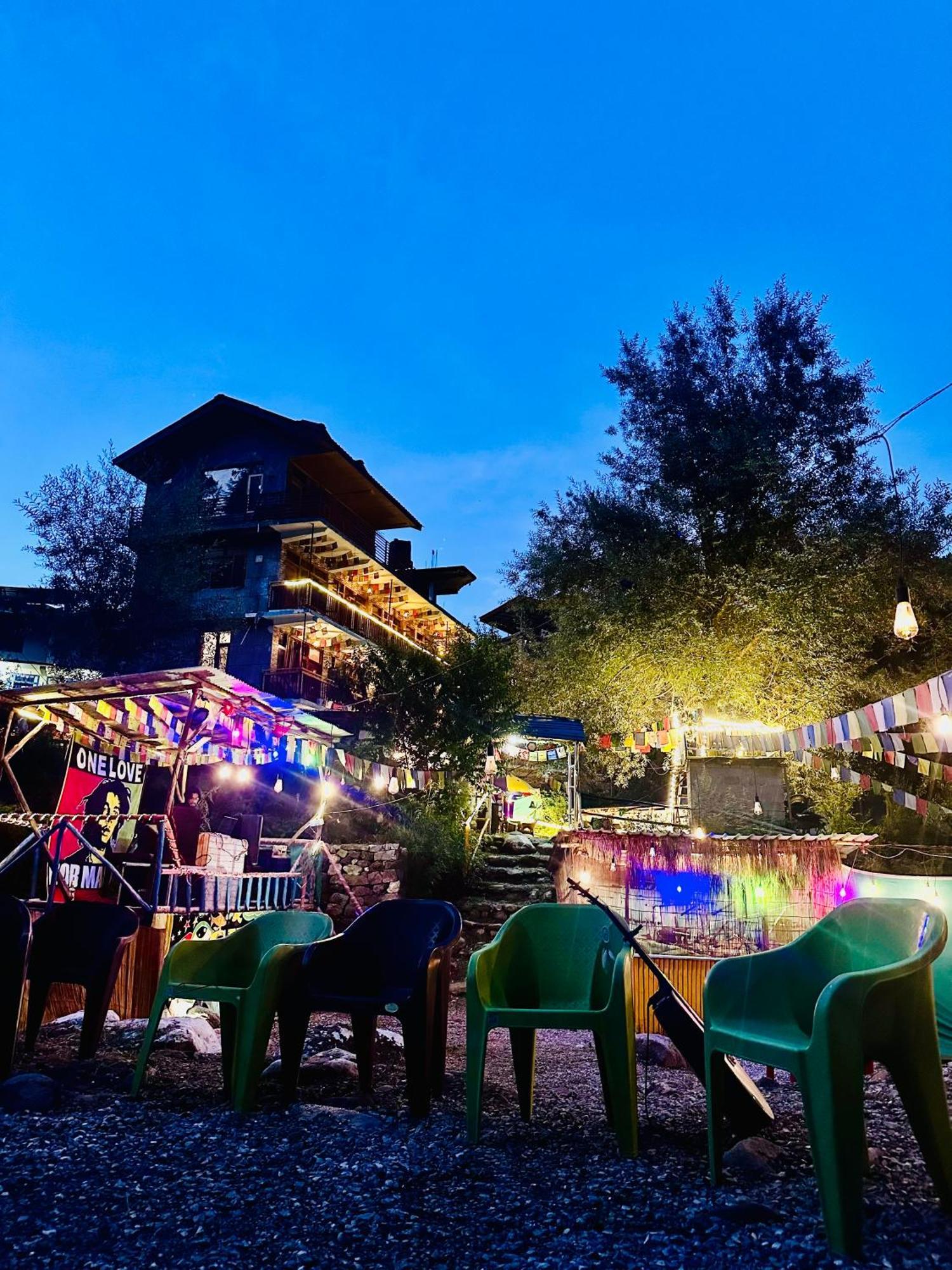 Hostel 360 Degree Манали Экстерьер фото